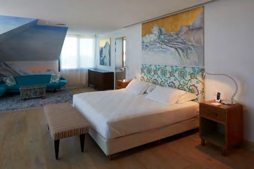 Bahia Vik — Partial Ocean View Master Suite