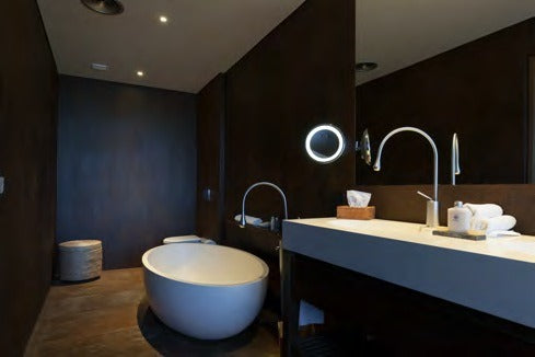 Bahia Vik — Partial Ocean View Master Suite